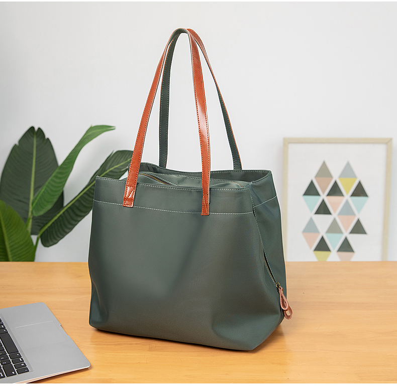  Fashionable tote bags for women 