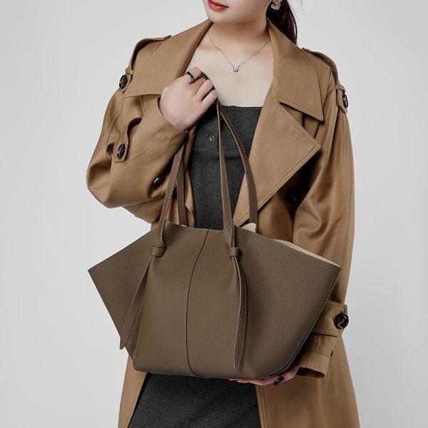 Genuine Leather Large Capacity Tote Bag for Women - Stylish Batwing Design, Versatile Commuter Shoulder Bag with Handles